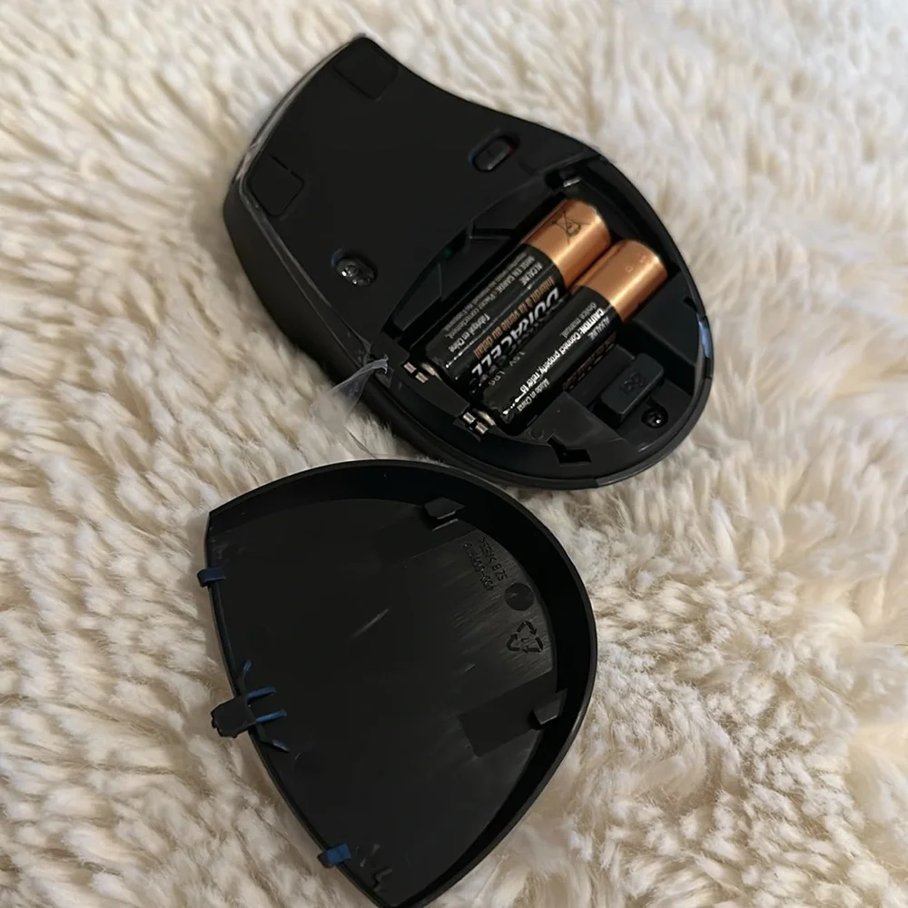 NWOT - Logitech Wireless Mouse